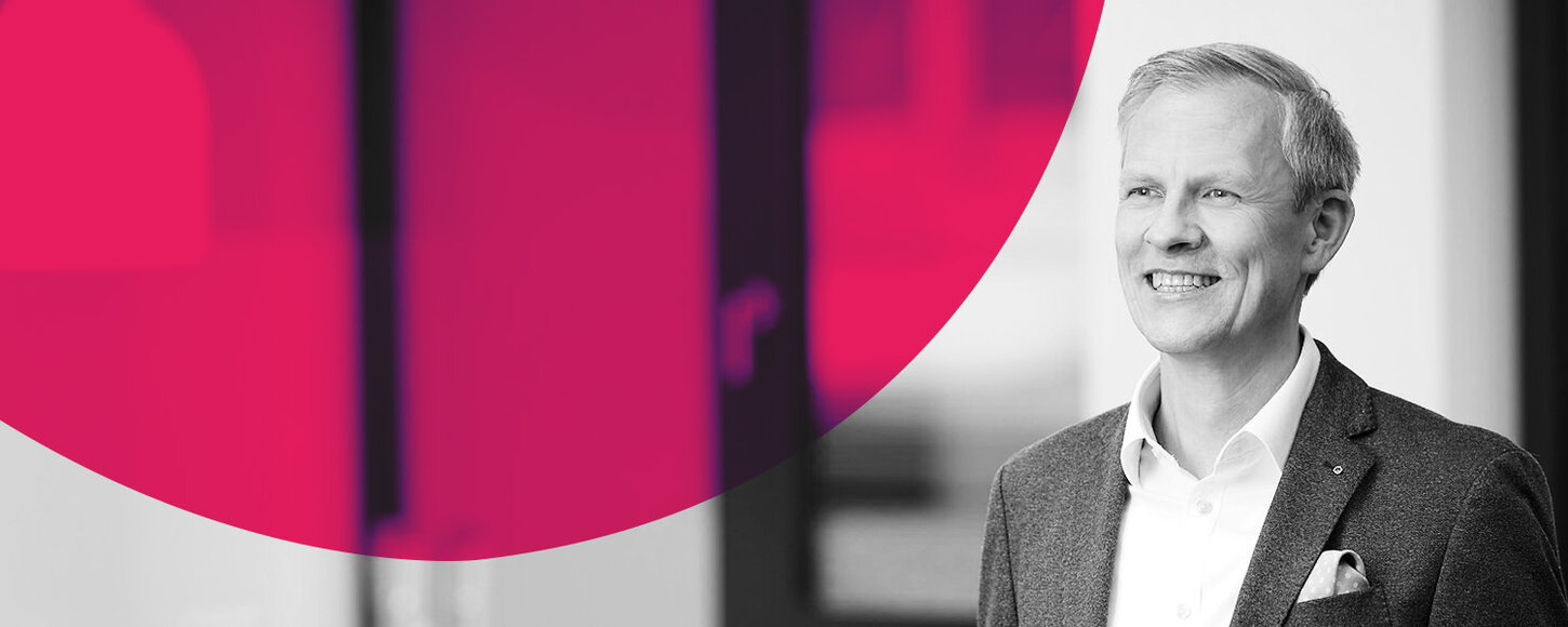 Global economic expert and succession consultant