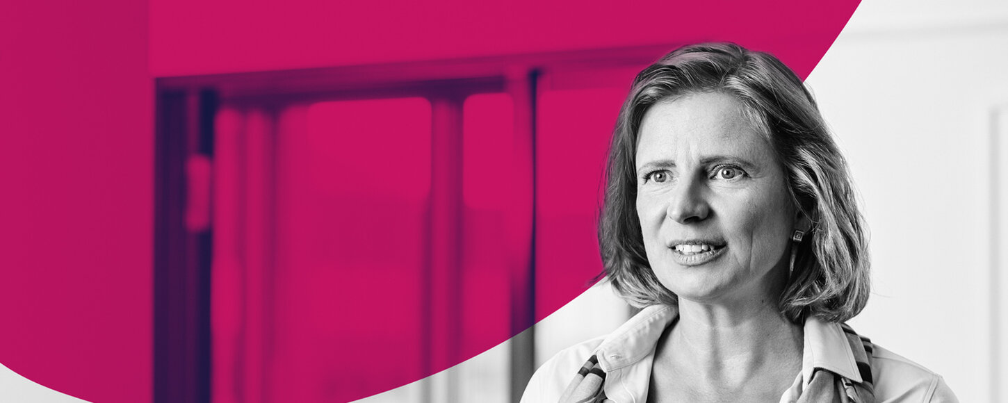 Steuervordenkerin und Innovationsplanerin