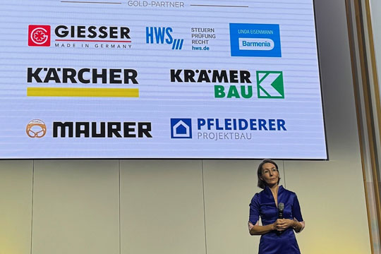 Speakerin Dr. Claudia Major beim ForumW 2025 